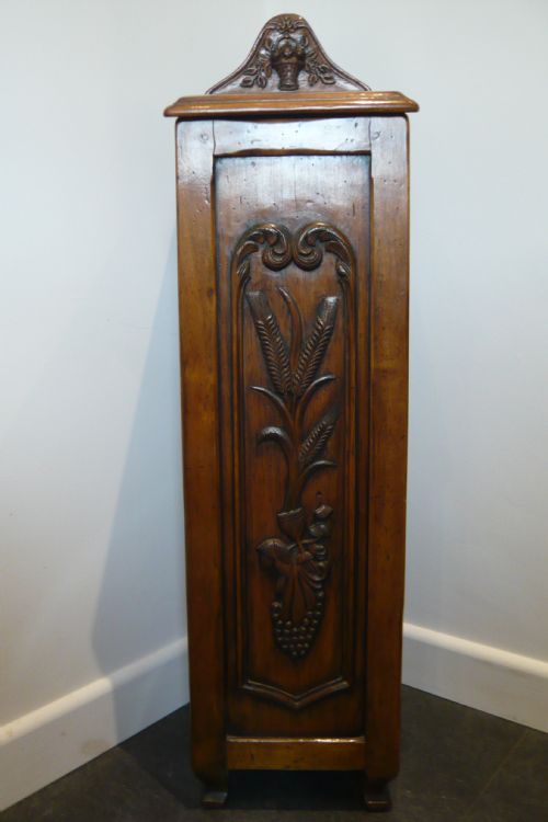 Early 20th Century French Provincial Baguette Box Chateau