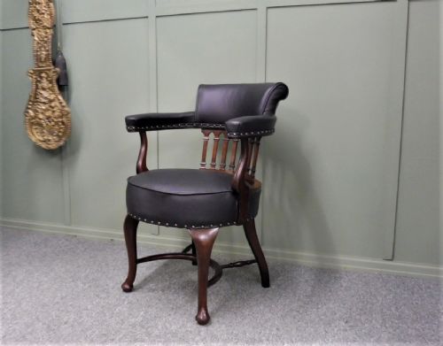 Superb Quality  Victorian Desk Chair