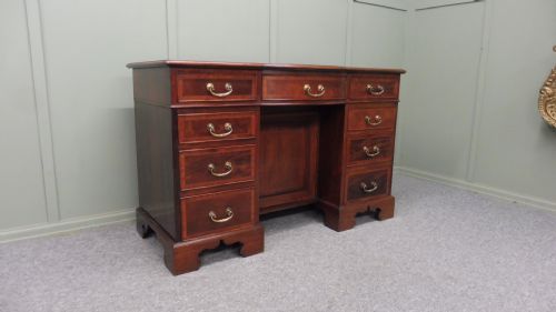 Very Good Quality Edwardian Inlaid Desk