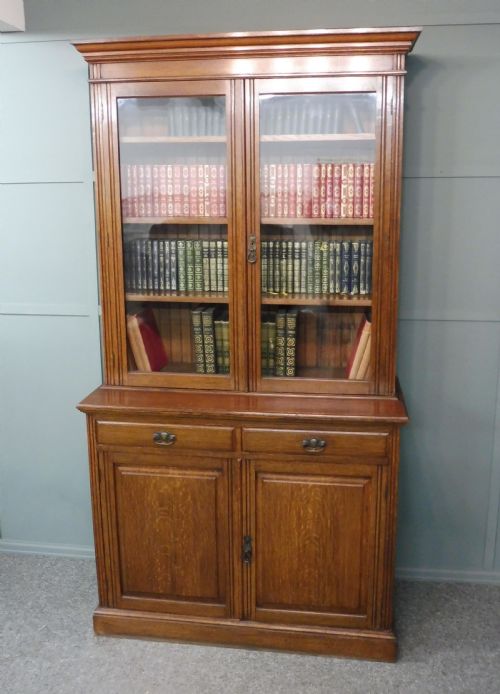 Late Victorian Golden Oak Bookcase