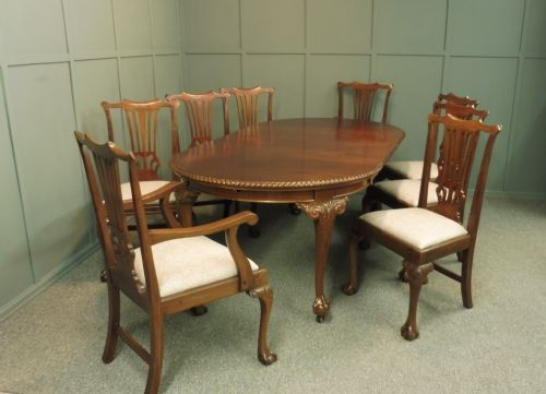 Antique Mahogany Dining Table and 8 Chairs