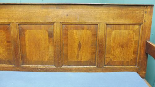 GEORGIAN OAK AND MAHOGANY SETTLE HALL BENCH - ADDITIONAL PHOTO 3