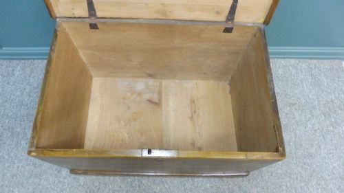 VICTORIAN ELM BLANKET CHEST COFFER - ADDITIONAL PHOTO 3