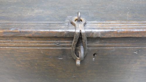 CHARLES THE SECOND OAK SWORD CHEST - ADDITIONAL PHOTO 4