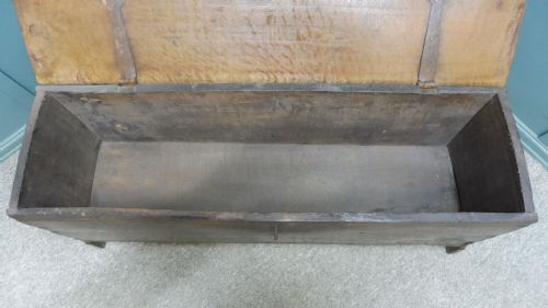 CHARLES THE SECOND OAK SWORD CHEST - ADDITIONAL PHOTO 11