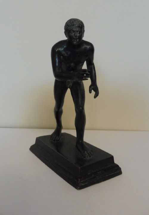 19TH CENTURY GRAND TOUR BRONZE OF AN ATHLETE - ADDITIONAL PHOTO 3