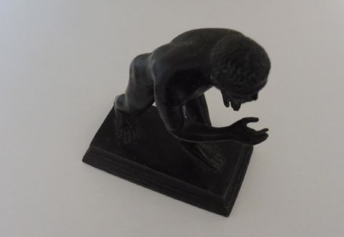 19TH CENTURY GRAND TOUR BRONZE OF AN ATHLETE - ADDITIONAL PHOTO 9