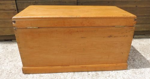 19TH CENTURY PINE CHESTCOFFER - ADDITIONAL PHOTO 16