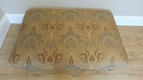 LARGE 19TH CENTURY SHOOLBRED FOOTSTOOL - ADDITIONAL PHOTO 1