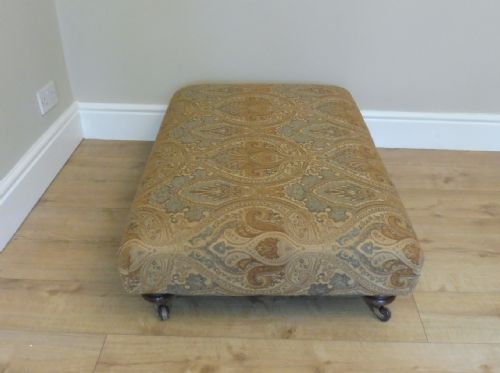 LARGE 19TH CENTURY SHOOLBRED FOOTSTOOL - ADDITIONAL PHOTO 7