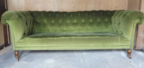 large victorian chesterfield sofa - CATEGORY: ANTIQUE SOFAS - DATED VICTORIAN