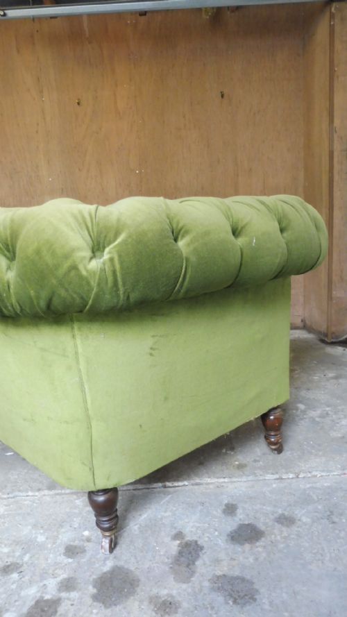 LARGE VICTORIAN CHESTERFIELD SOFA - ADDITIONAL PHOTO 9