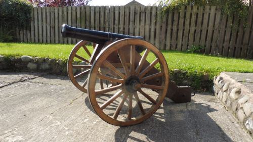 antique cast iron cannon and carriage - CATEGORY: ANTIQUE MISCELLANEOUS - DATED 1800