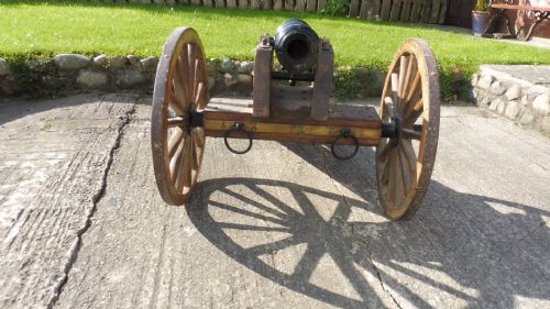 ANTIQUE CAST IRON CANNON AND CARRIAGE - ADDITIONAL PHOTO 2