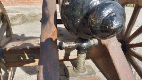 ANTIQUE CAST IRON CANNON AND CARRIAGE - ADDITIONAL PHOTO 8