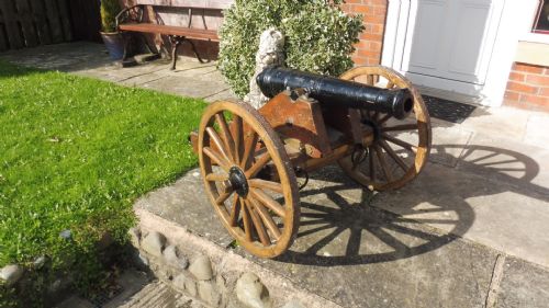 ANTIQUE CAST IRON CANNON AND CARRIAGE - ADDITIONAL PHOTO 14