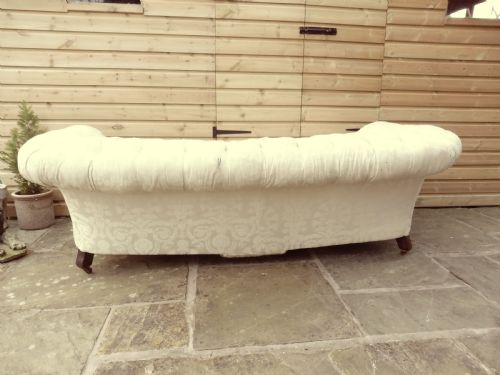 LARGE VICTORIAN CHESTERFIELD SOFA - ADDITIONAL PHOTO 6
