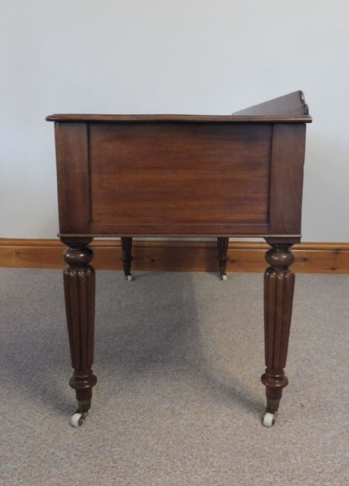 VICTORIAN MAHOGANY DESK - ADDITIONAL PHOTO 8