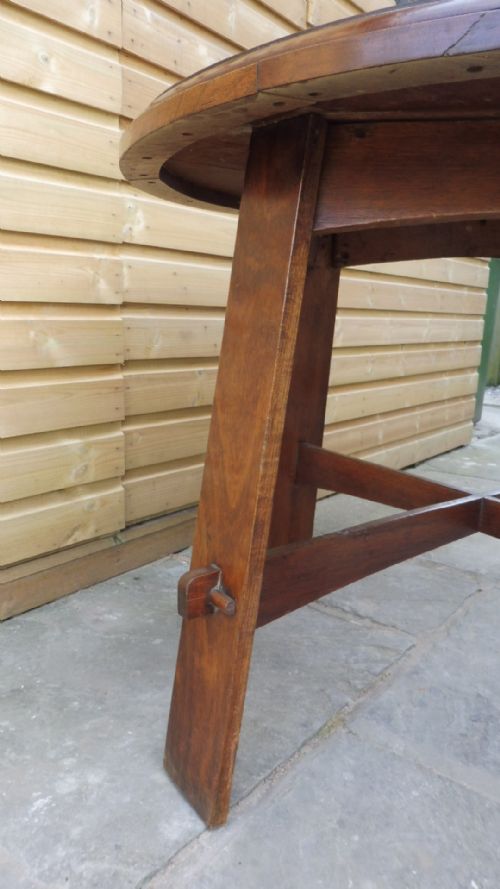 OAK ARTS AND CRAFTS CENTRE TABLE - ADDITIONAL PHOTO 7