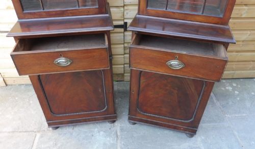 PAIR OF NARROW GEORGIAN ALCOVE BOOKCASES - ADDITIONAL PHOTO 9