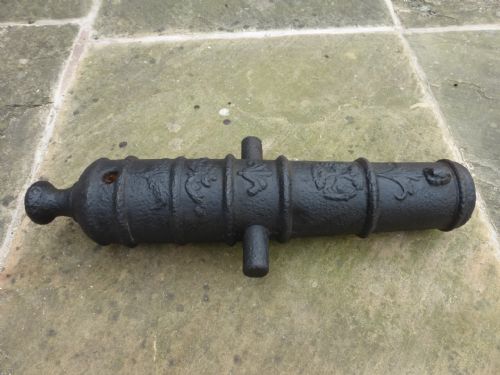 19TH CENTURY CAST IRON SIGNAL CANNON - ADDITIONAL PHOTO 1