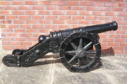 19TH CENTURY SIGNAL OR CEREMONIAL CAST IRON CANNON - ADDITIONAL PHOTO 5