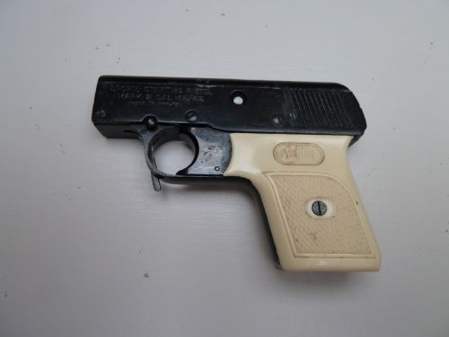 webley 32 sports starting pistol - CATEGORY: ANTIQUE MISCELLANEOUS - DATED 1930