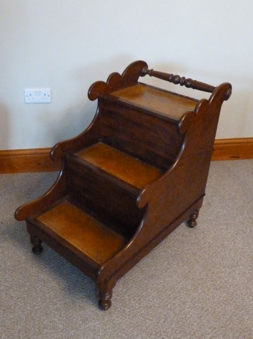 mid 19th century mahogany library steps - CATEGORY: ANTIQUE MISCELLANEOUS - DATED 19TH CENTURY