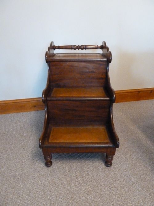 MID 19TH CENTURY MAHOGANY LIBRARY STEPS - ADDITIONAL PHOTO 2