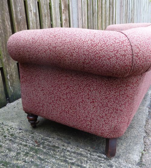 LARGE VICTORIAN CHESTERFIELD SOFA - ADDITIONAL PHOTO 5