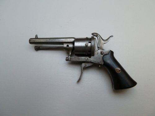 3 19TH CENTURY PISTOLS - ADDITIONAL PHOTO 4