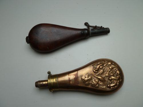 2 19TH CENTURY SHOT OR POWDER FLASKS - ADDITIONAL PHOTO 9