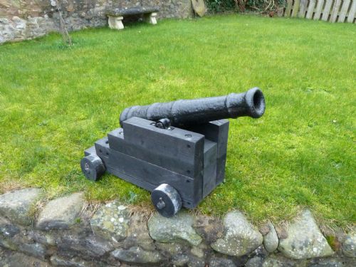18TH CENTURY CAST IRON SHIPS CANNON - ADDITIONAL PHOTO 6