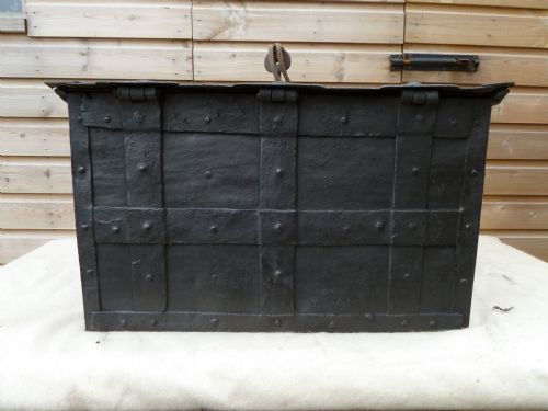 16TH17TH CENTURY ARMADA CHEST - ADDITIONAL PHOTO 13