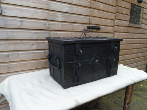 16TH17TH CENTURY ARMADA CHEST - ADDITIONAL PHOTO 15