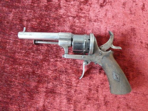 19TH CENTURY SIX SHOT REVOLVER - ADDITIONAL PHOTO 2