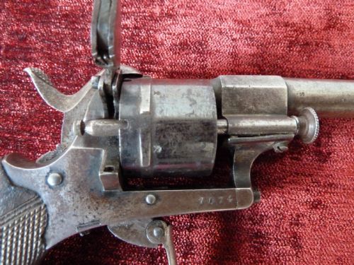 19TH CENTURY SIX SHOT REVOLVER - ADDITIONAL PHOTO 4