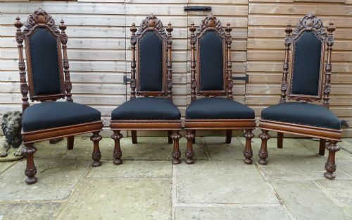 Set of Four Superb Quality Oak Chairs