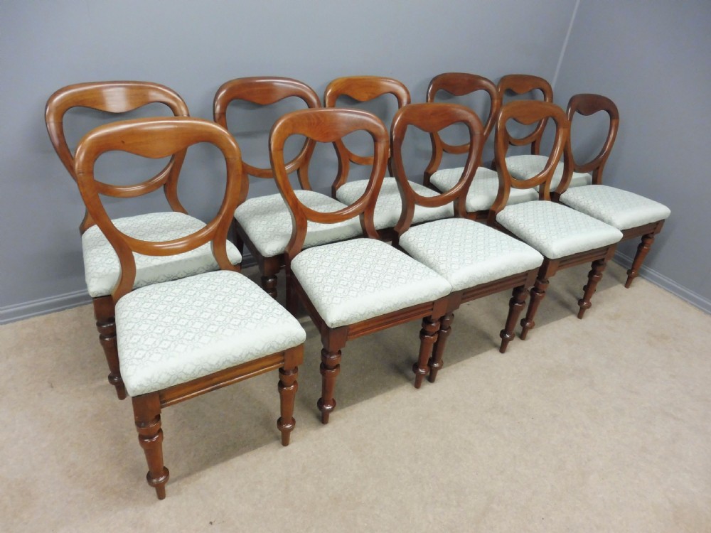 SUPERB SET OF 10 ORIGINAL VICTORIAN MAHOGANY BALLOON BACK DINING CHAIRS CIRCA 1860 View III