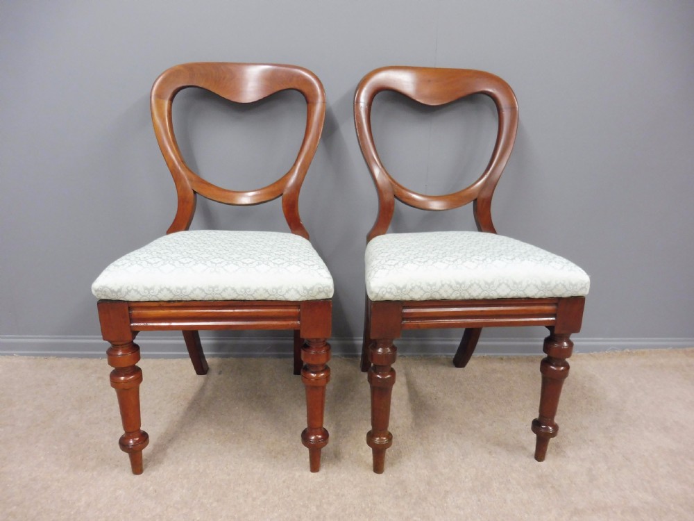 SUPERB SET OF 10 ORIGINAL VICTORIAN MAHOGANY BALLOON BACK DINING CHAIRS CIRCA 1860 View IV