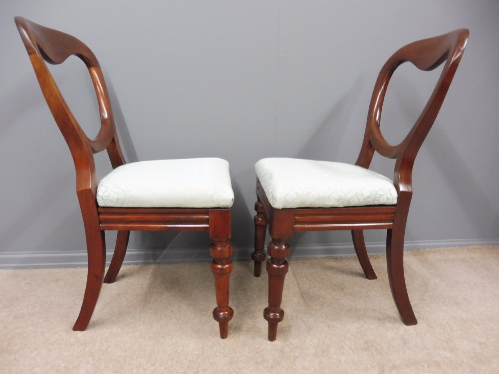 SUPERB SET OF 10 ORIGINAL VICTORIAN MAHOGANY BALLOON BACK DINING CHAIRS CIRCA 1860 View V