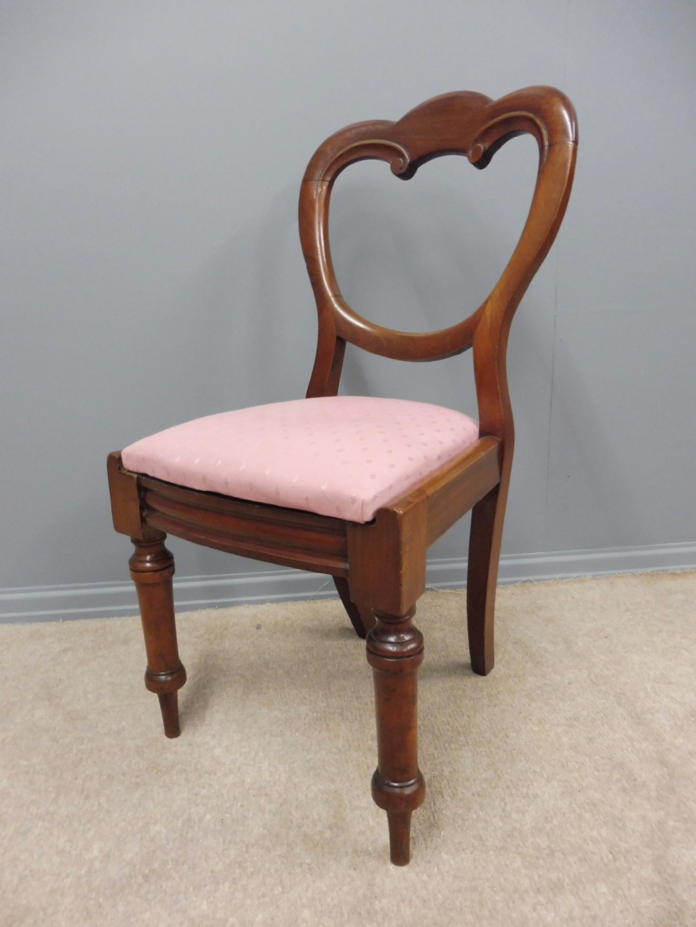 SET OF EIGHT VICTORIAN MAHOGANY BALLOON BACK DINING CHAIRS CIRCA 1860 View VII