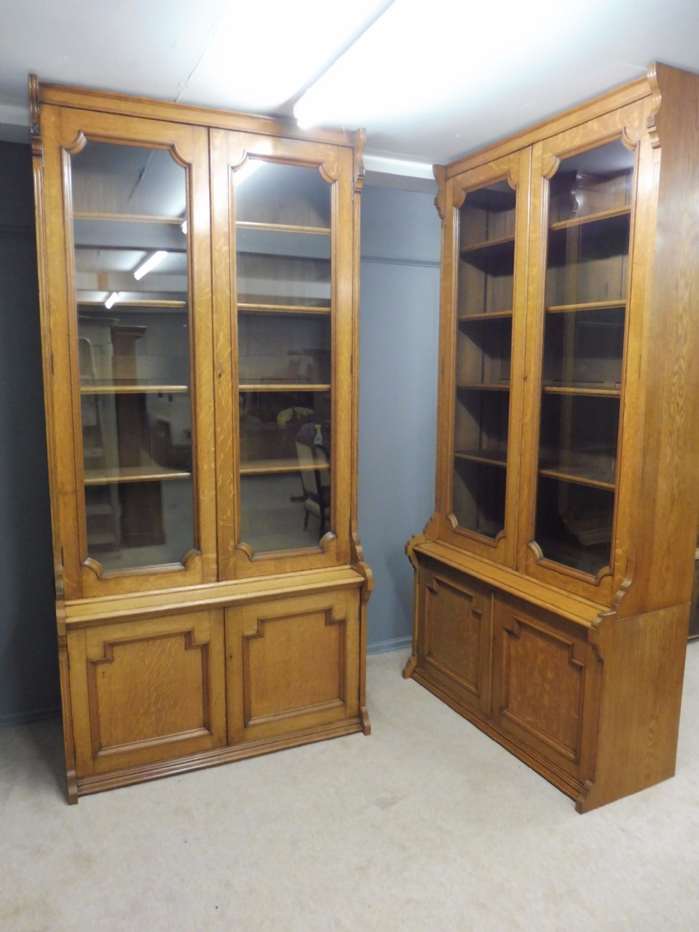 SUPERB PAIR OF VICTORIAN COUNTRY HOUSE LIBRARY BOOKCASES CIRCA 1890