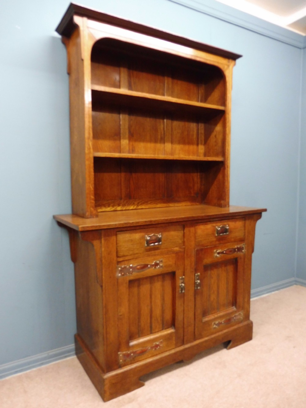 ARTS & CRAFTS GOLDEN OAK BOOKCASE CIRCA 1900 View II