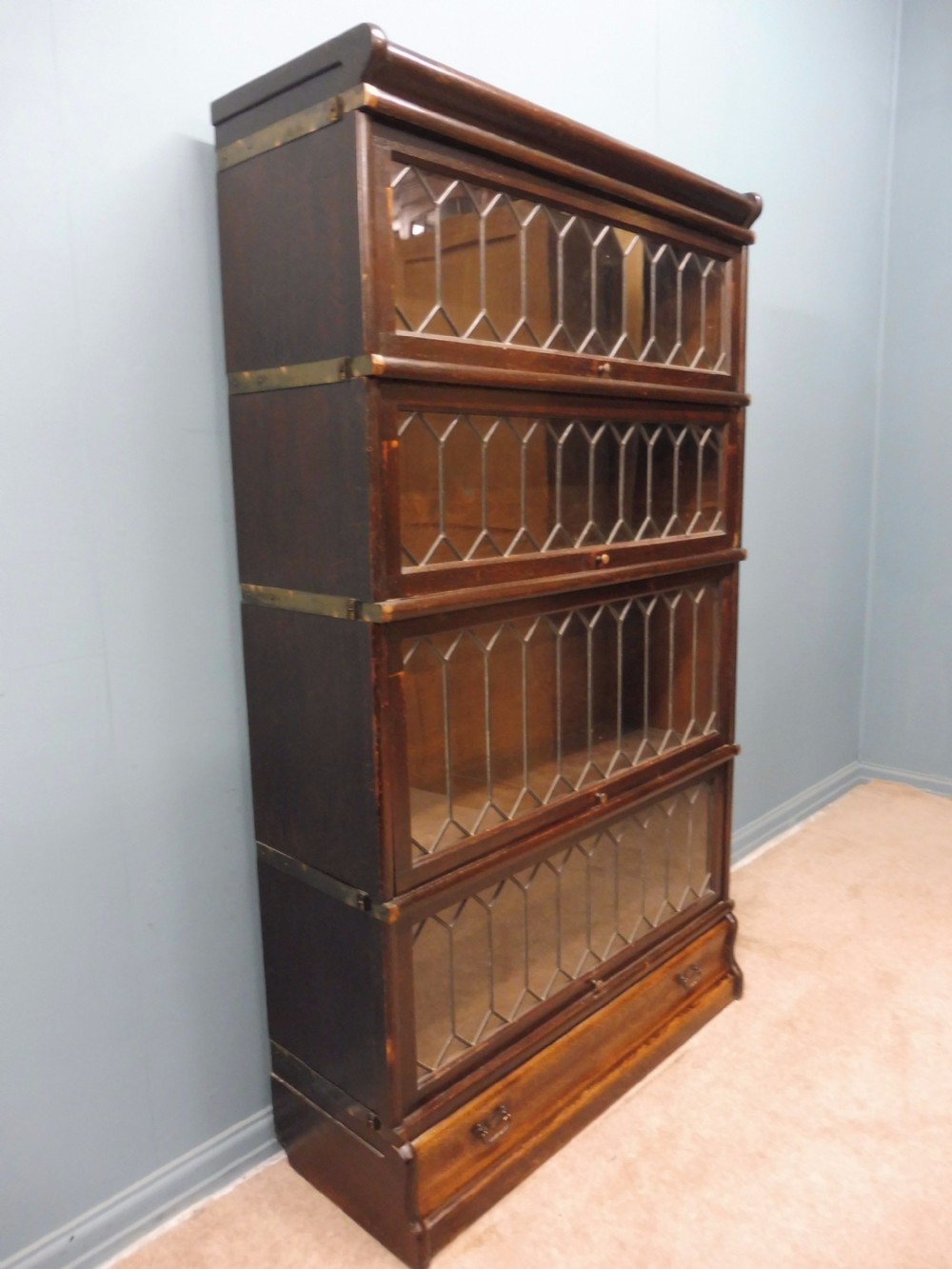 GLOBE WERNICKE OAK LEADED LIBRARY LAWYERS BOOKCASE CIRCA 1900-1920 View II