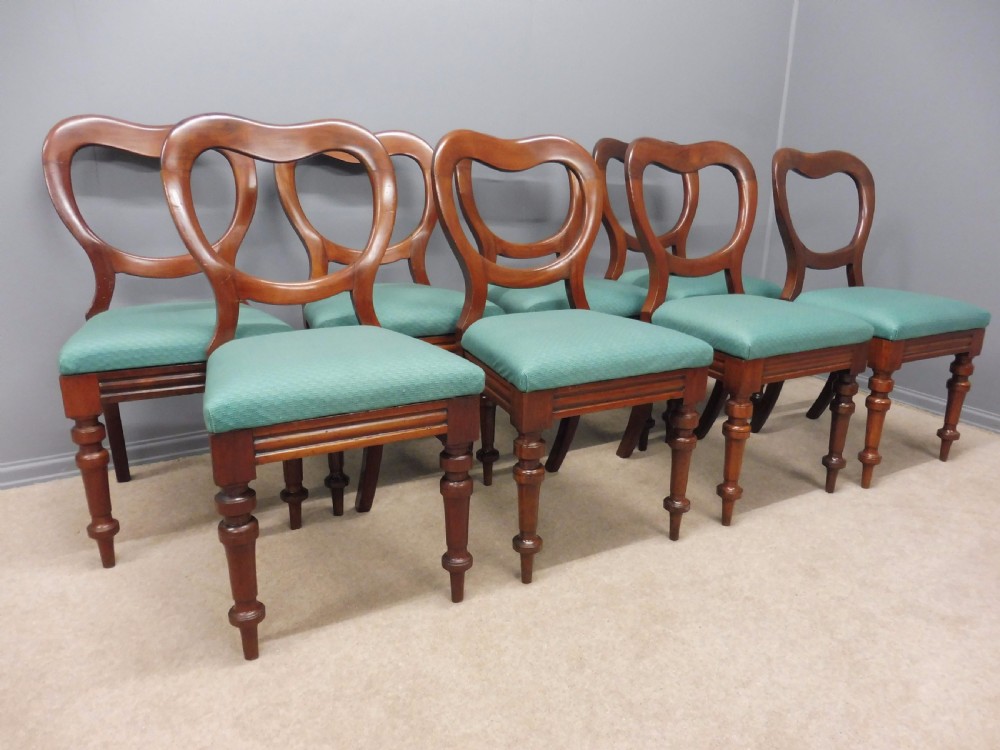 SET OF 8 HEART SHAPE VICTORIAN MAHOGANY BALLOON BACK DINING CHAIRS CIRCA 1860