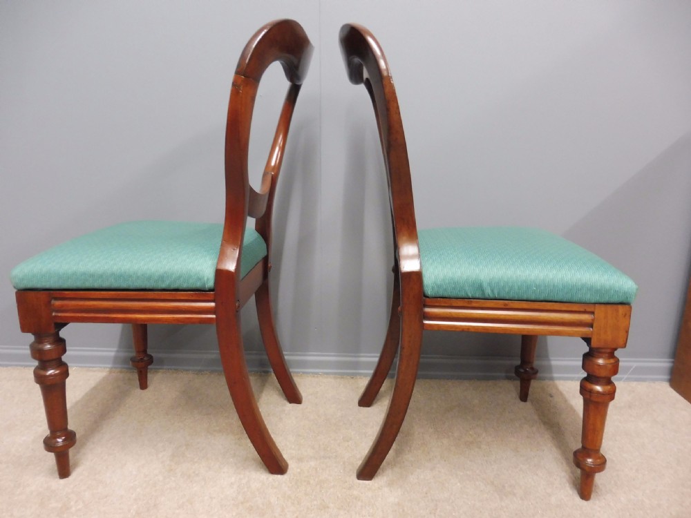 SET OF 8 HEART SHAPE VICTORIAN MAHOGANY BALLOON BACK DINING CHAIRS CIRCA 1860 View IV