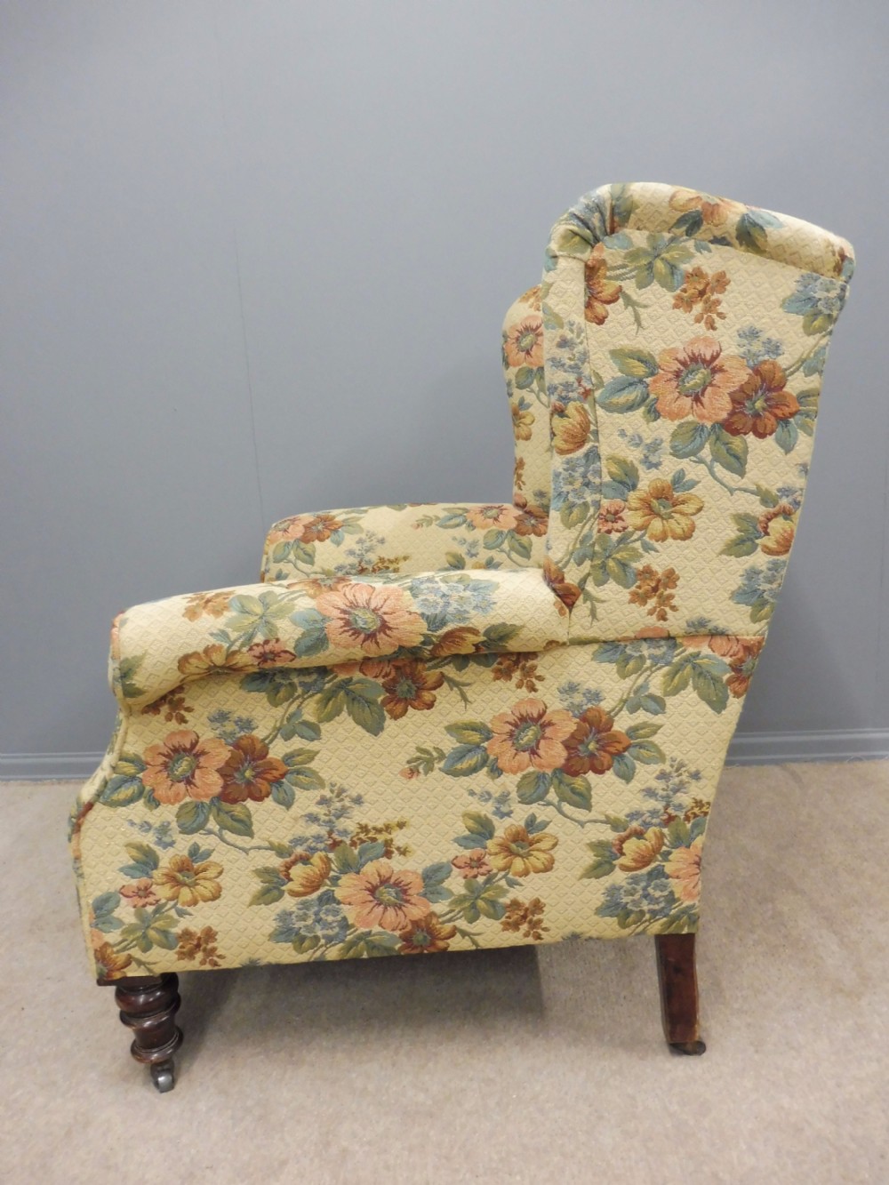 BEAUTIFUL VICTORIAN ARMCHAIR CIRCA 1880 View IV
