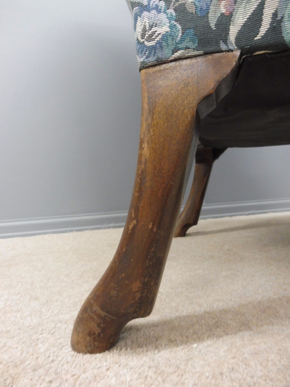 VICTORIAN WINGED ARMCHAIR CIRCA 1900 View VI