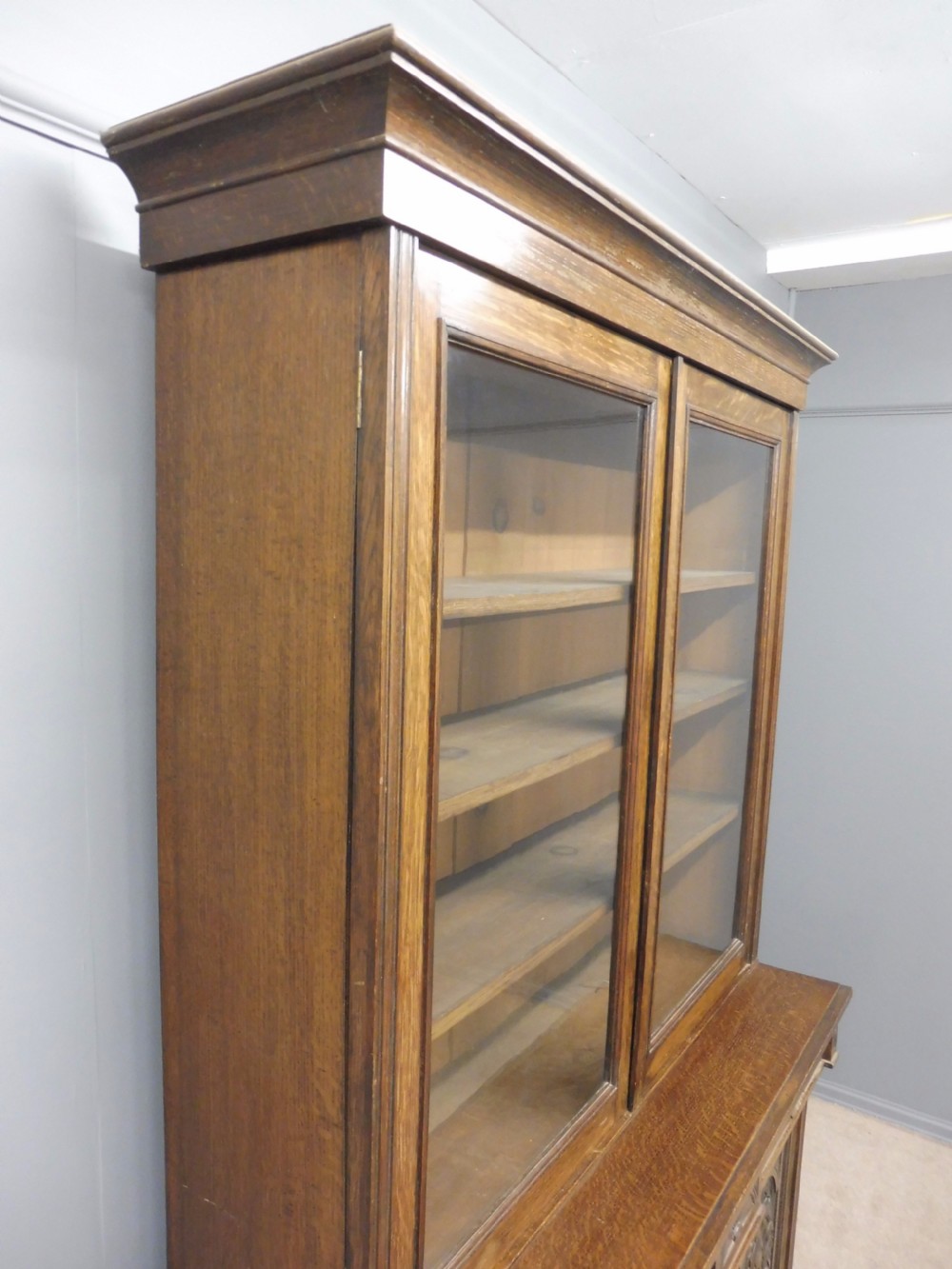 LARGE VICTORIAN CARVED OAK GLAZED BOOKCASE CIRCA 1890 View VIII